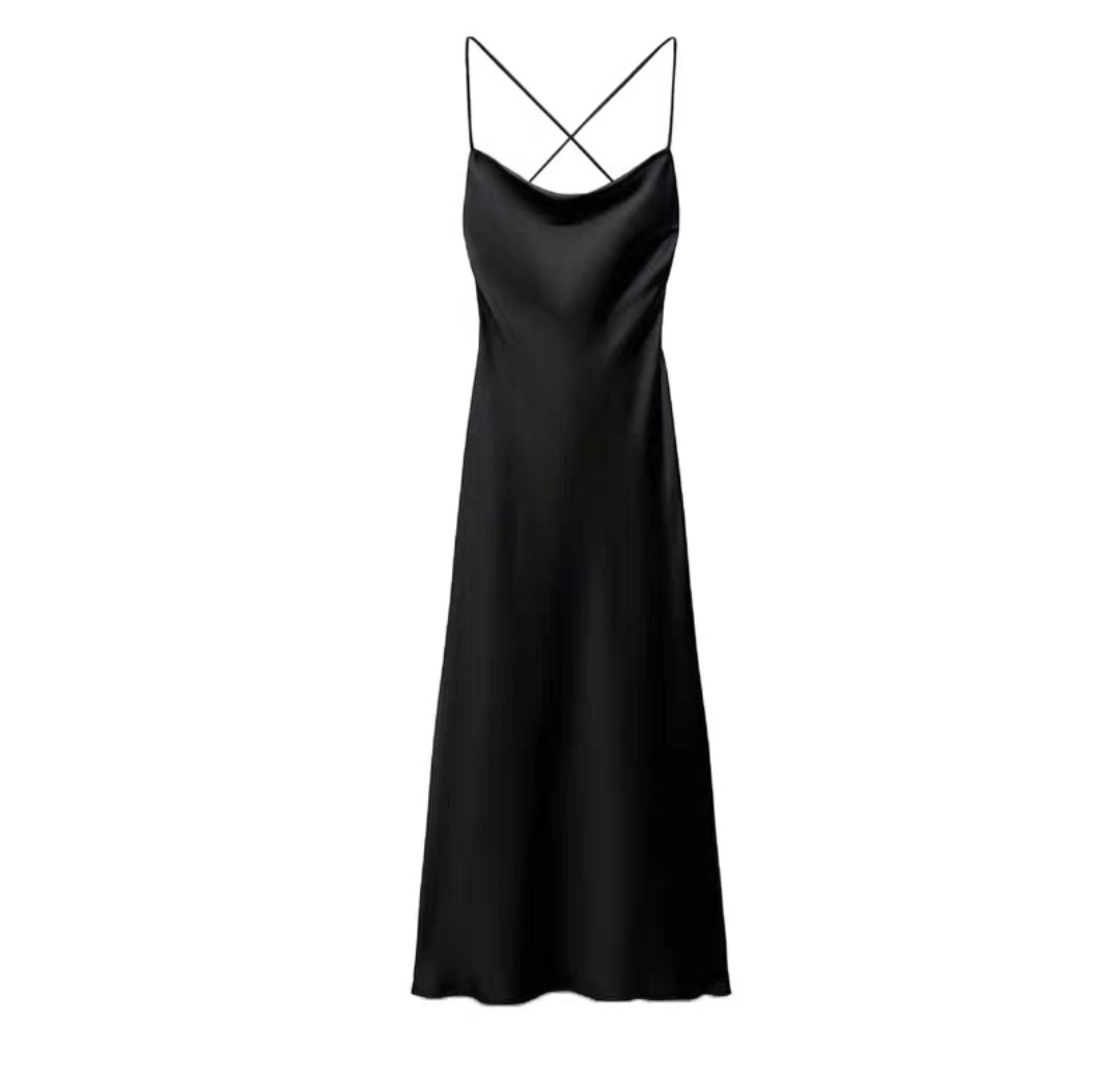 Elegantes langes Neckholder-Kleid