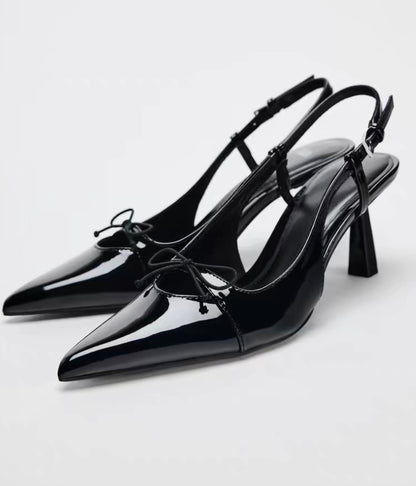 Schwarze High Heels